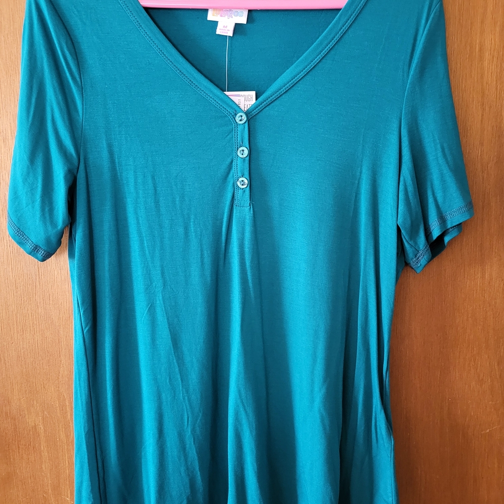 LuLaRoe Teal Short Sleeve V-Neck Top
